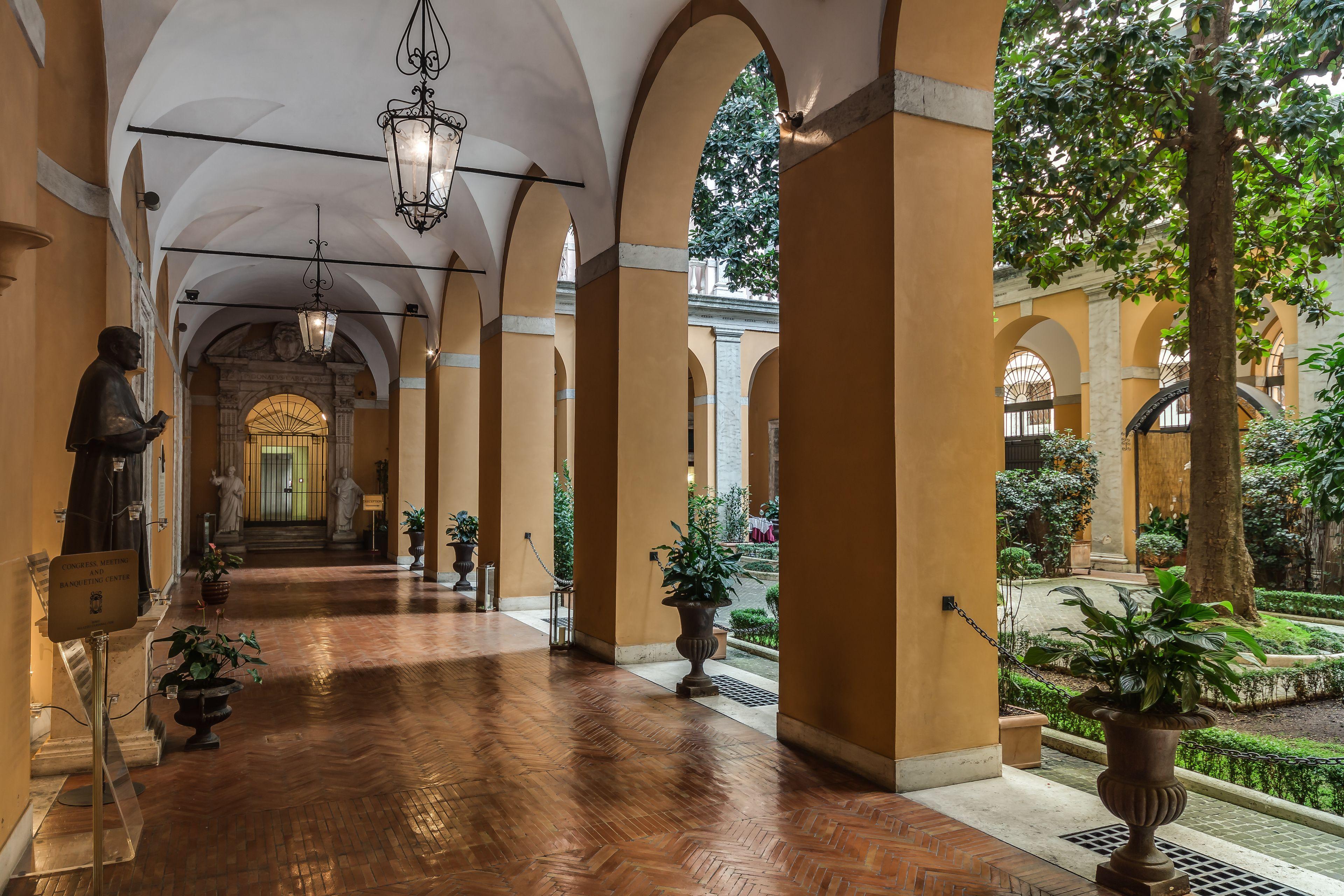 Palazzo Cardinal Cesi — Photos 1